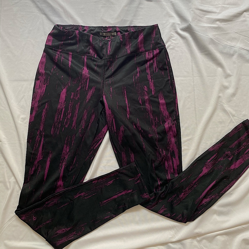 Black and pink/purple workout leggings